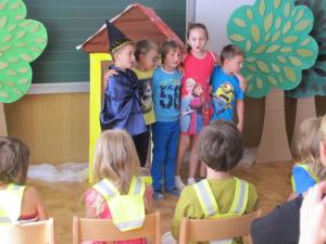 Pozdrav košanskih učencev prvčkom